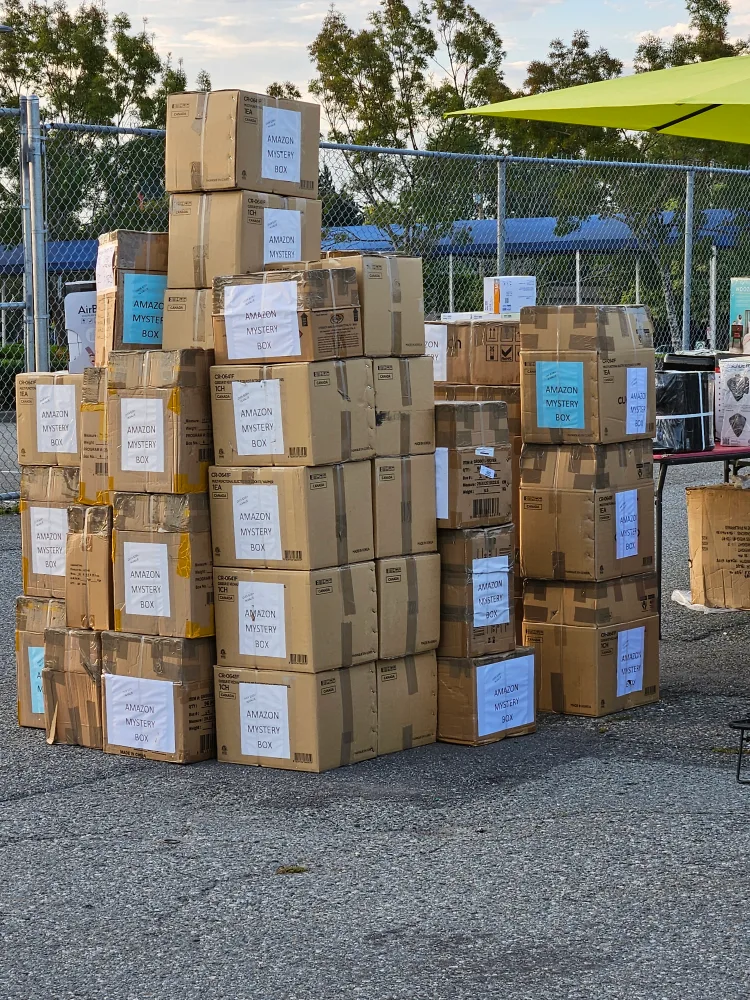 Garage Sale Apr 13. (400+ brand new items) image indicator(7)