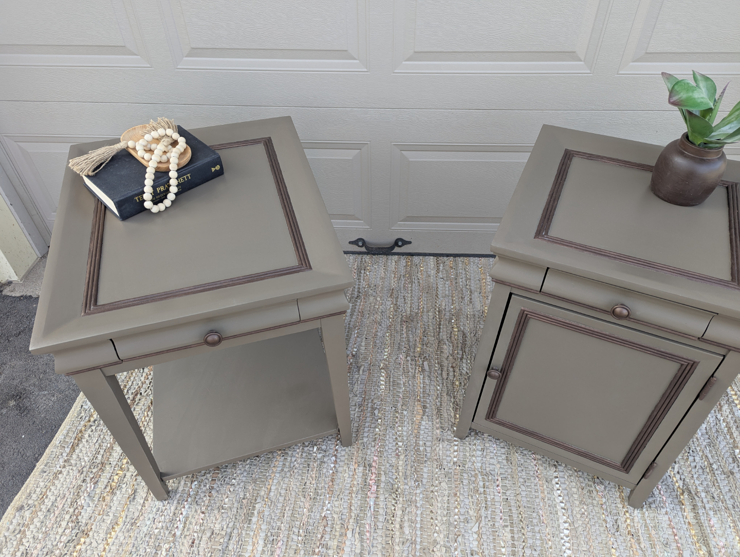 Newly refinished mismatched wood end tables (pair) - photo 2