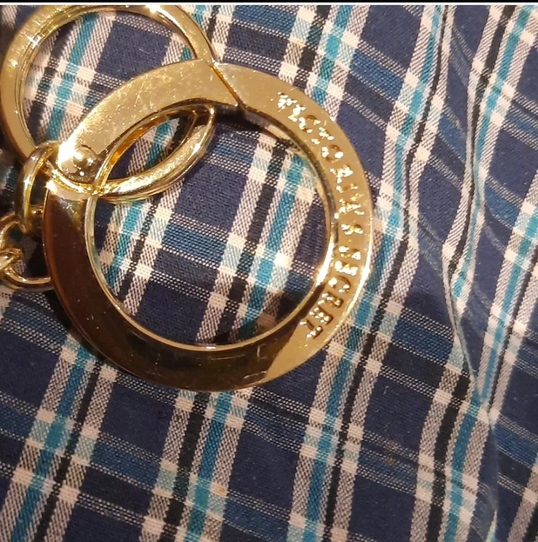 Victoria secret NWT credit card holder key fob image indicator(4)