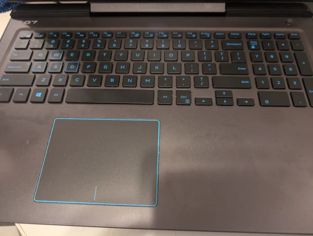 Dell G7 Gaming Laptop image indicator(2)