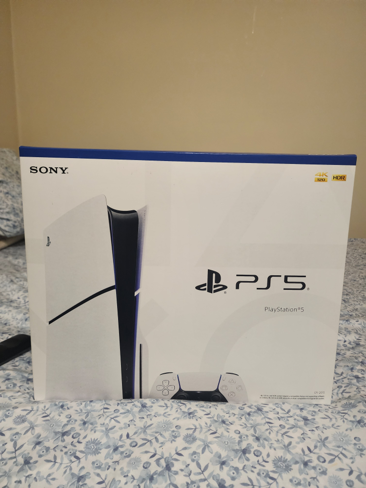 PlayStation 5 slim 1tb storage with 3 Games
