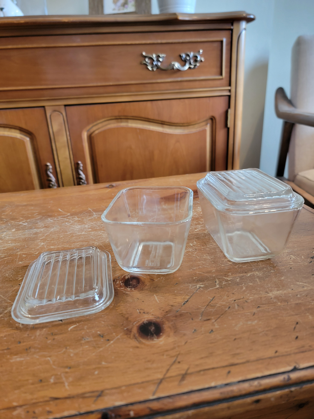 Vintage Pyrex Storage Containers with Lids - photo 2