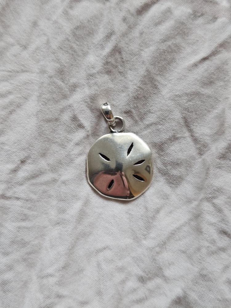 Sterling Silver Sand Dollar Charm Pendant - photo 2