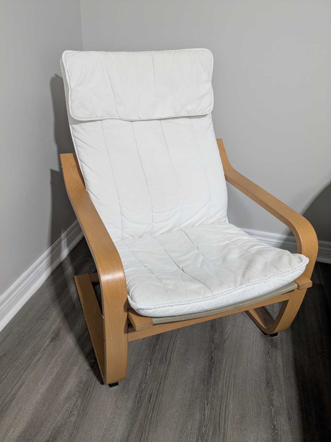 IKEA Poäng Chair with White Cover
