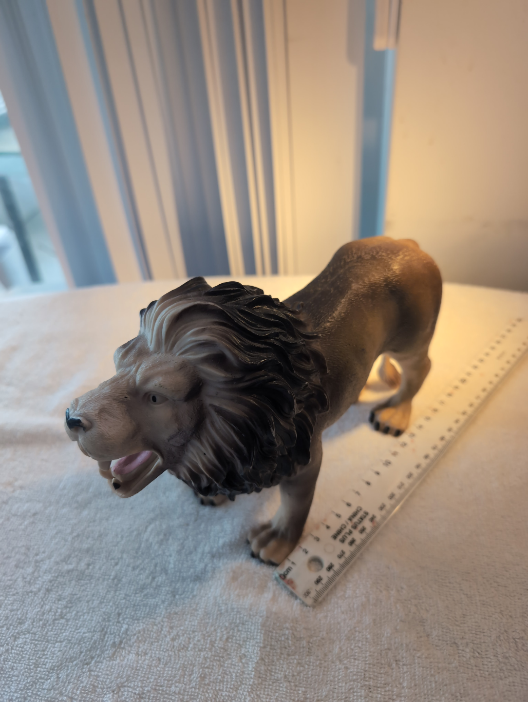 Roaring Lion Figurine - photo 2