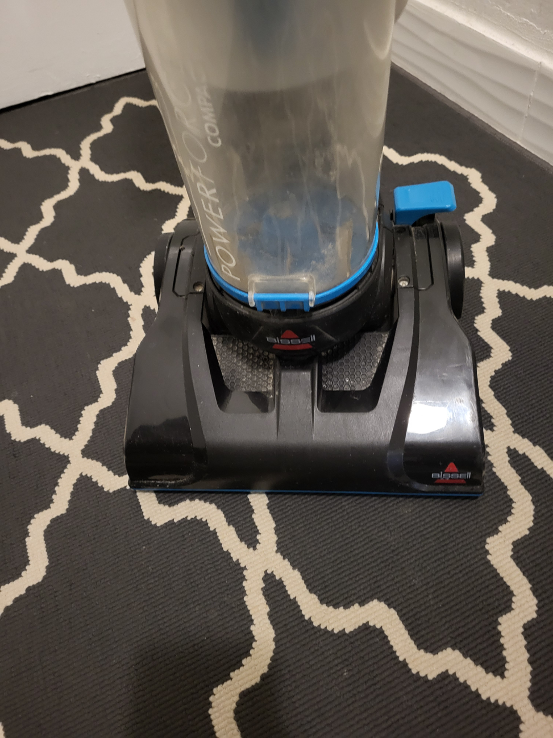Bissell Powerforce Compact Vacuum Cleaner - photo 3