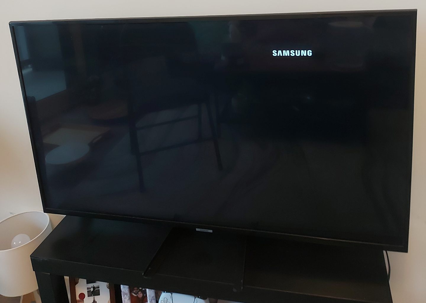 Samsung 43" Smart TV - photo 2