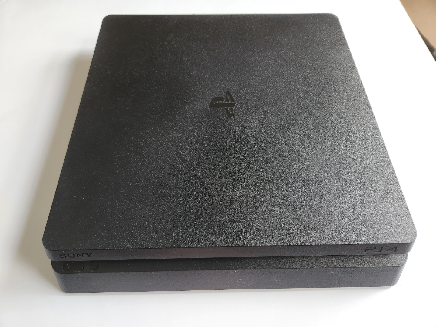 (NEED GONE ASAP) PS4 Pro Bundle - 4 Games + Controller