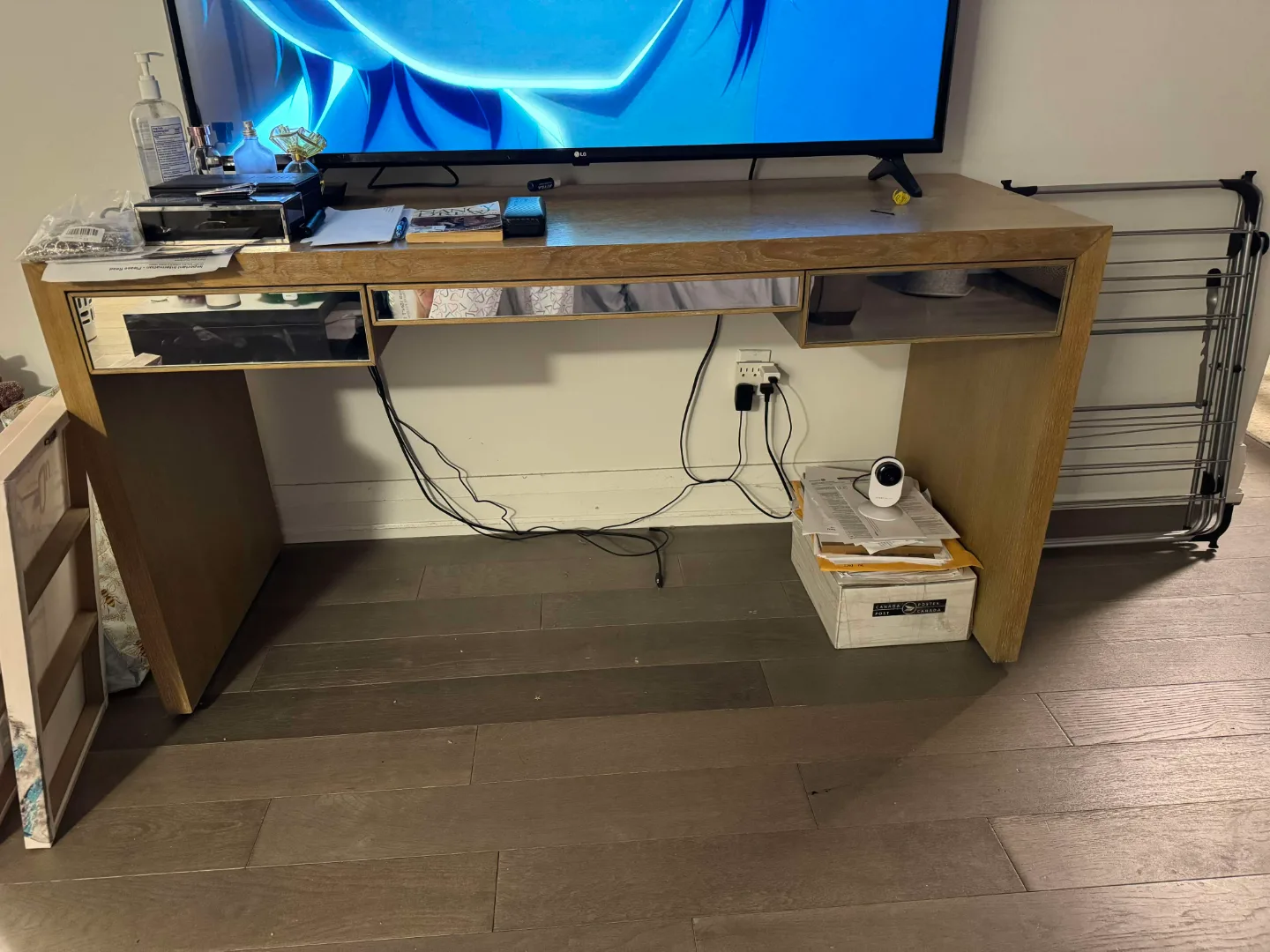Modern Mirrored Desk thumbnail