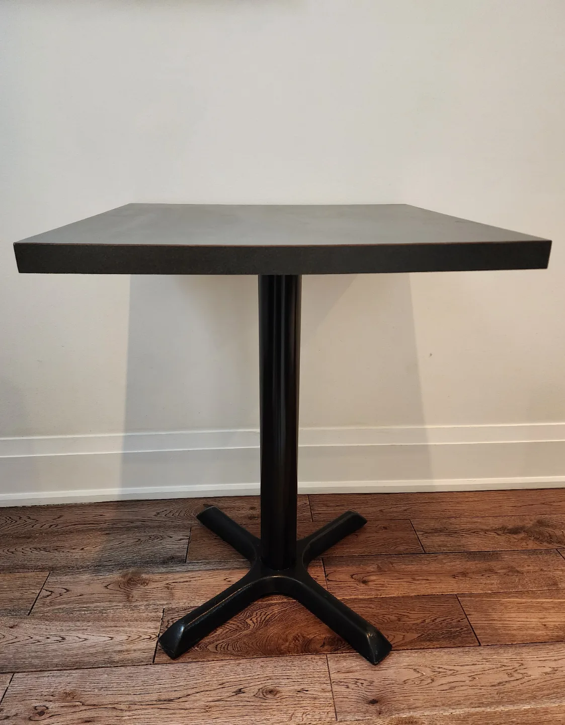 Keca classic Cafe coffee table 24x24" thumbnail