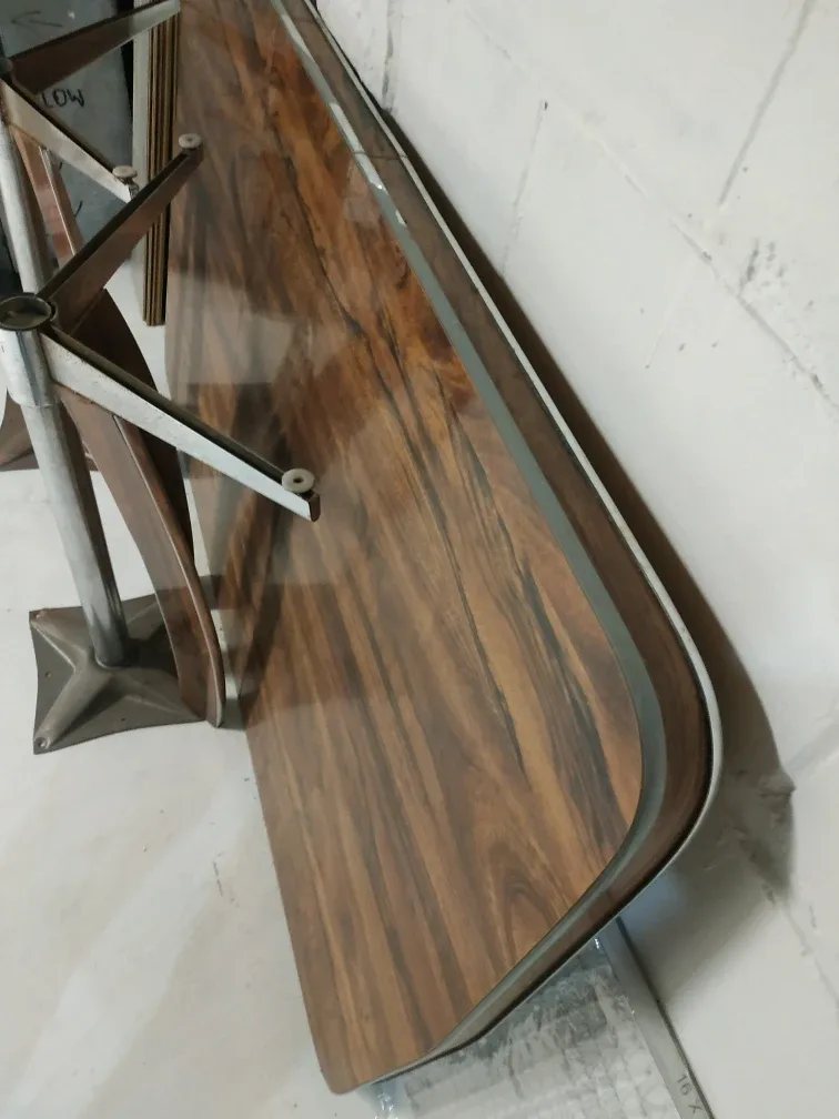 Older kitchen table 58"x36" 💚 image indicator(3)