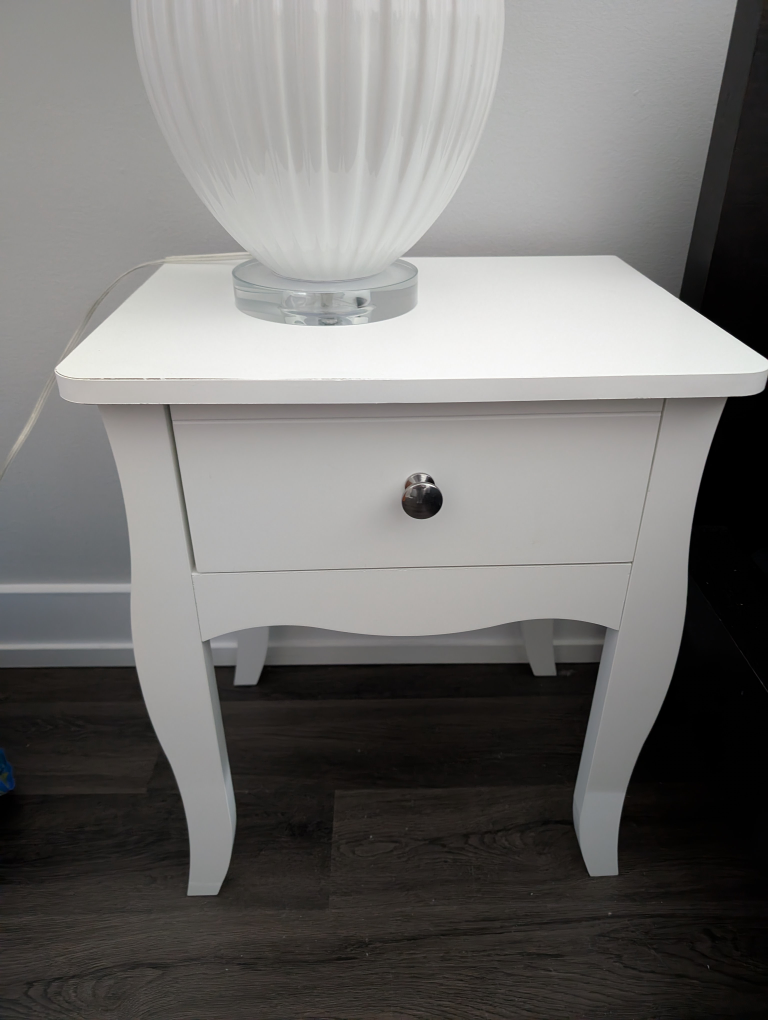 White One-Drawer Nightstand - photo 2