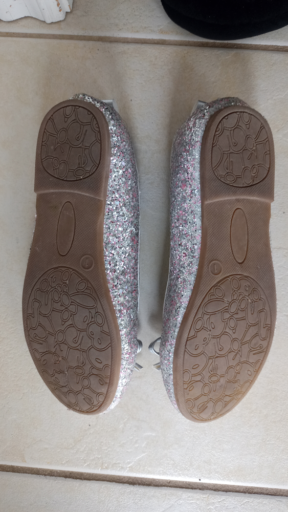 Girls' Silver Glitter Ballerina Flats Size 1 - photo 3