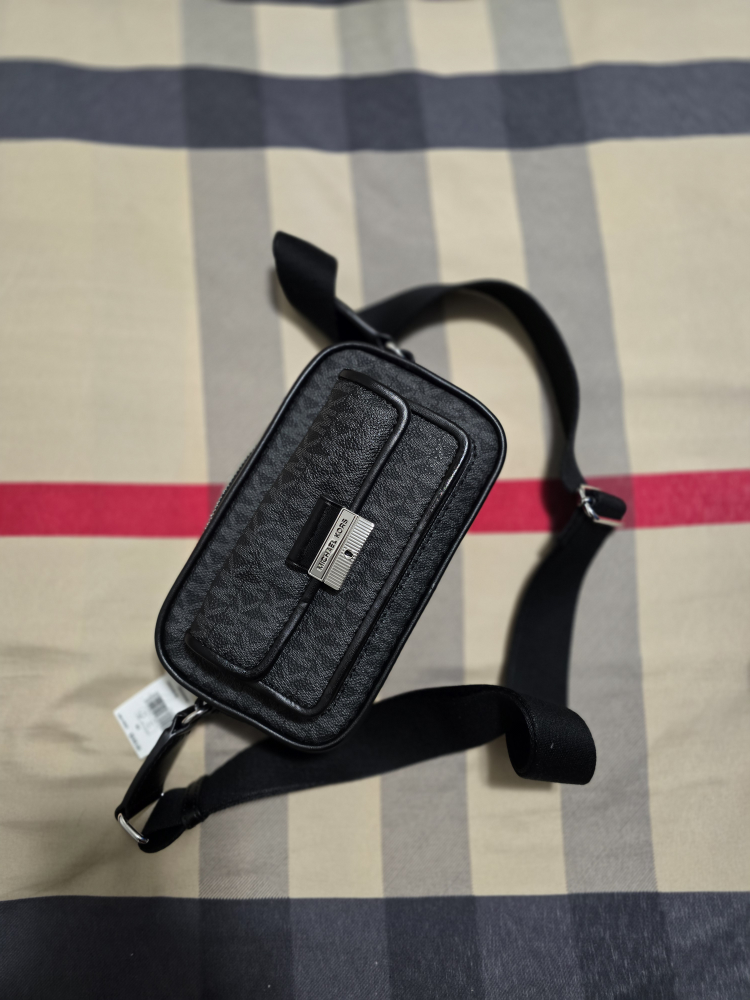 Michael Kors Crossbody Bags - photo 5