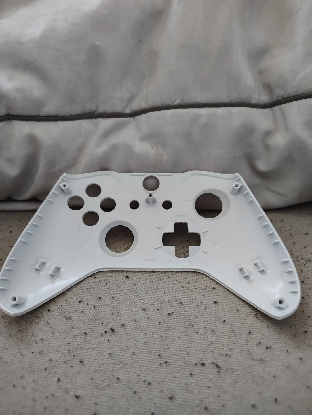 White Xbox One Controller Shell image indicator(2)