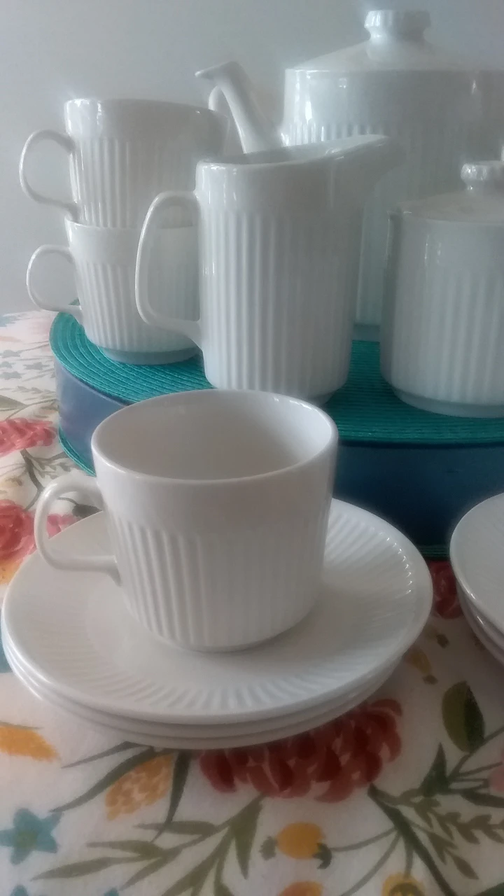 Vintage White Tea Set with Teapot, Creamer, and Sugar Bowl - photo 4