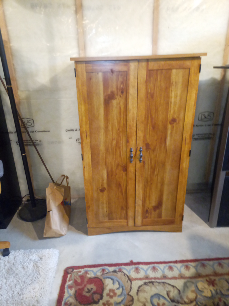 Wooden Computer Armoire or hobby hutch - photo 2