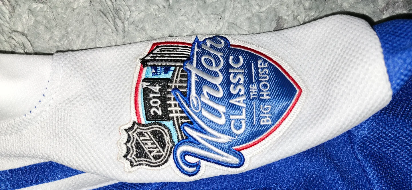 Toronto Maple Leafs 2014 Winter Classic Jersey image indicator(4)