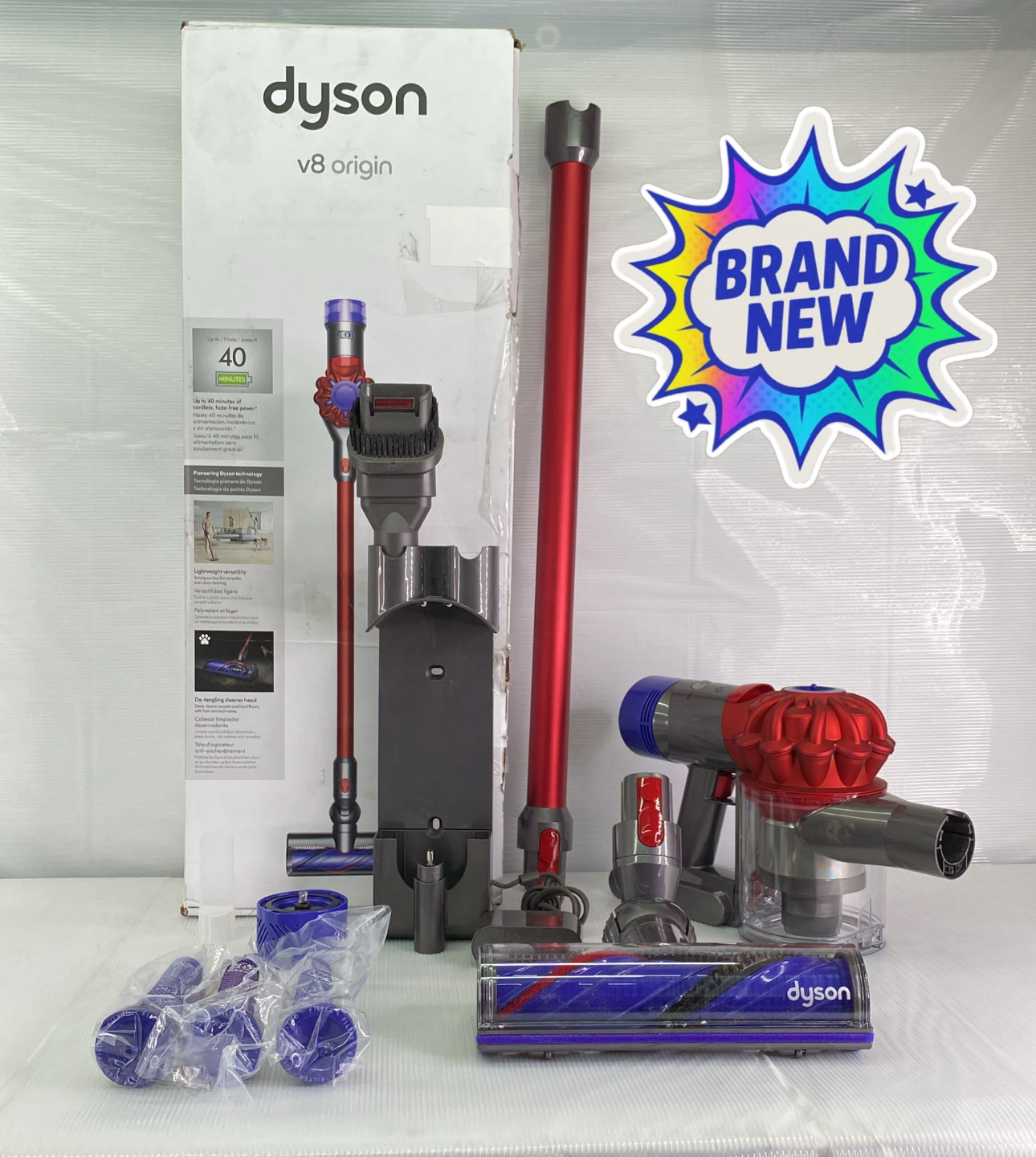 Dyson V8 Origin Complete with Wall Mount & Accessories