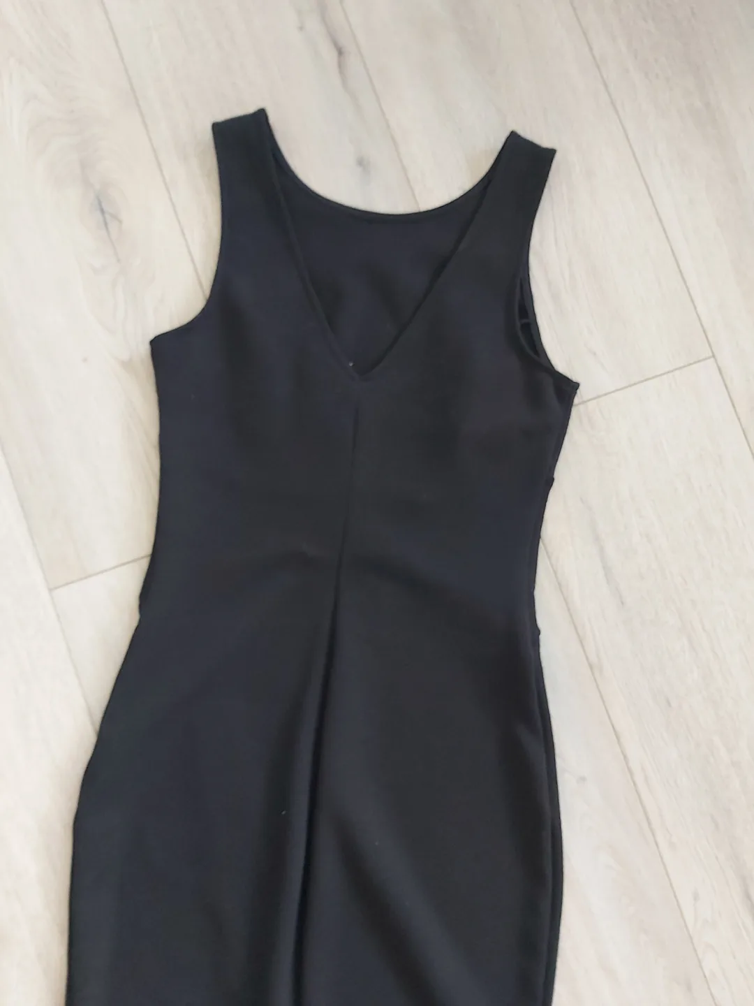 Black Dress image indicator(2)