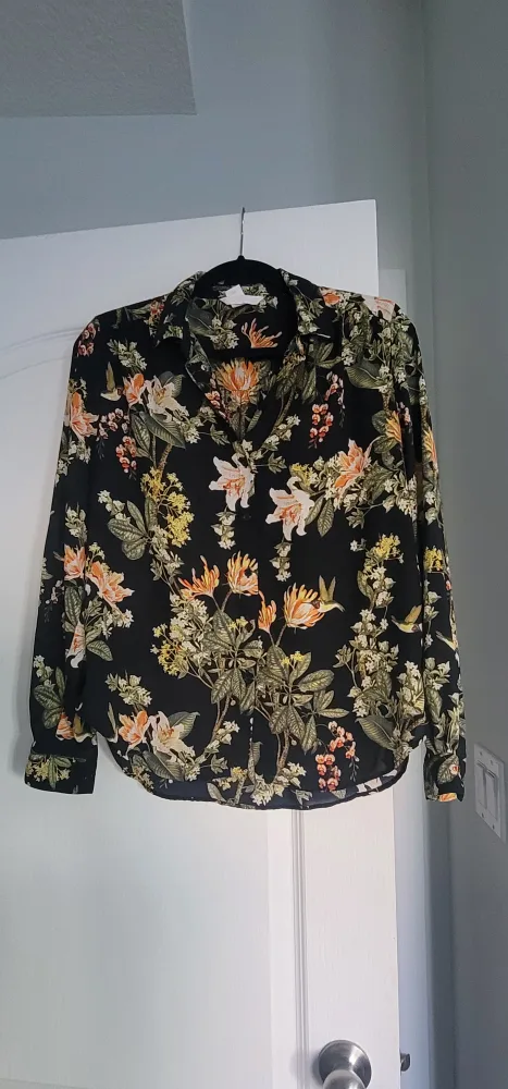 Formal women blouses image indicator(4)