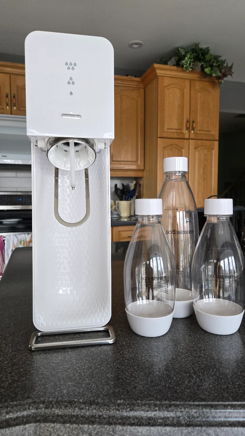 SodaStream with 3 Bottles thumbnail