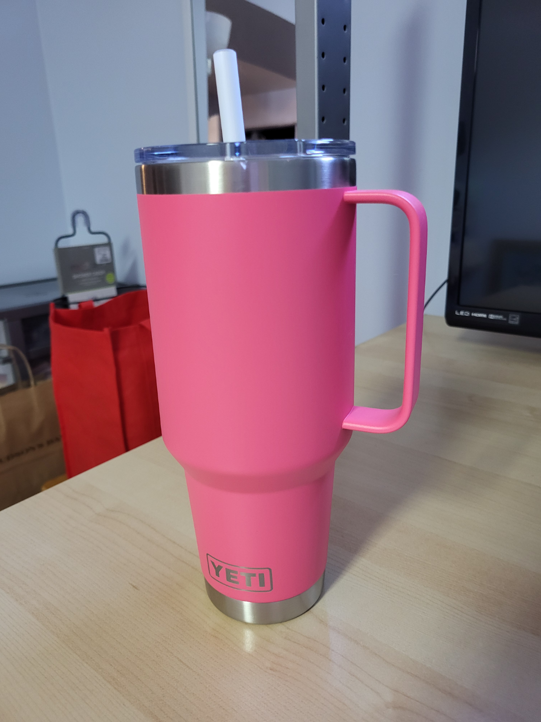 YETI Rambler 30 oz Tumbler - Pink