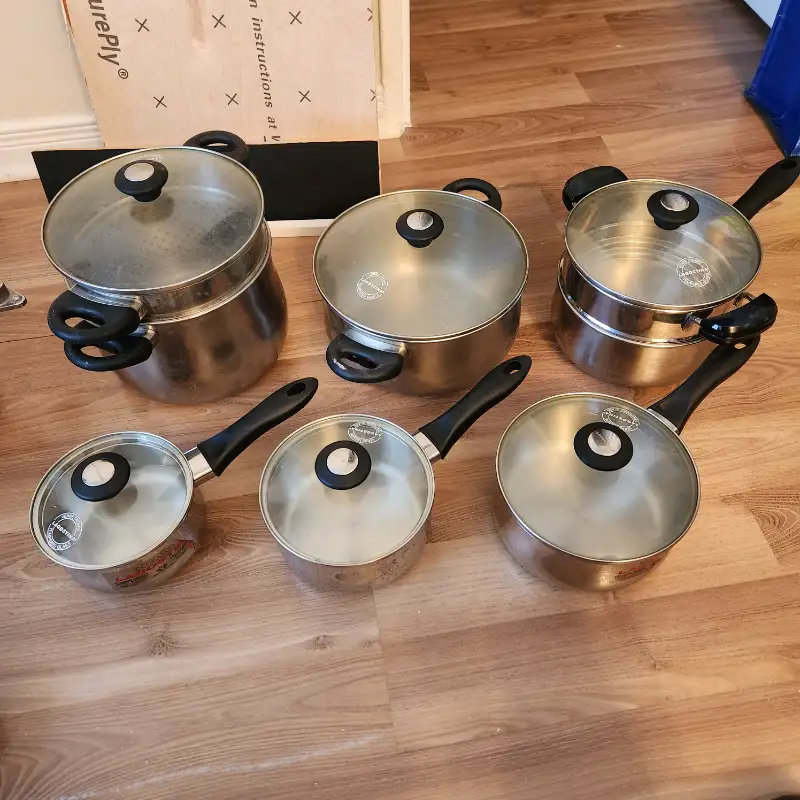 Lagosta 14-Piece Stainless Steel Cookware Set with Glass Lids