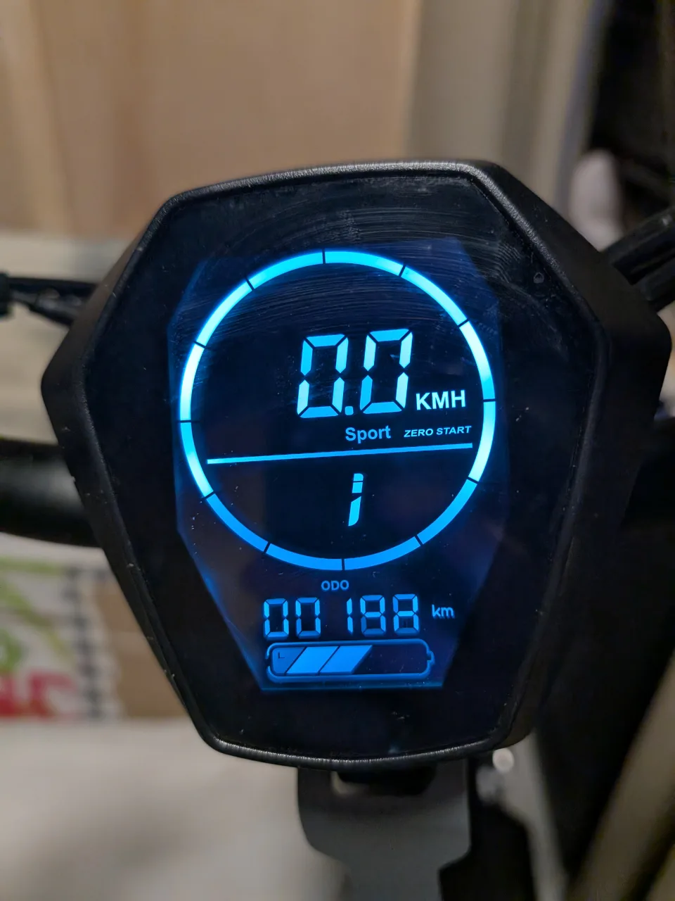 Apollo Phantom V2 Electric Scooter image indicator(10)