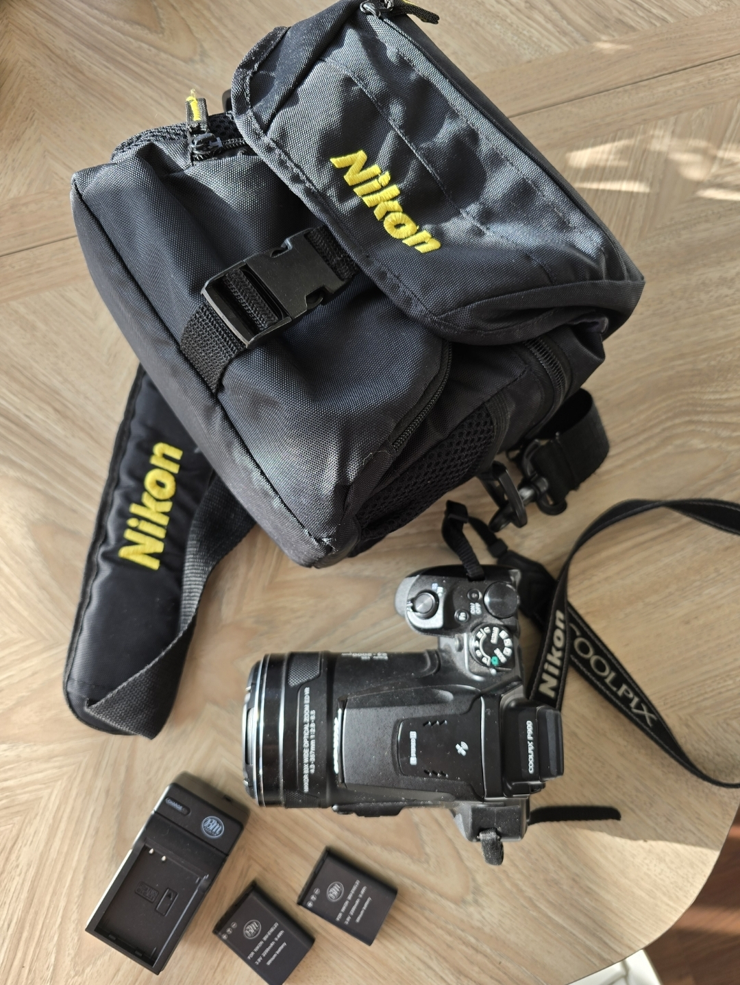 Nikon Coolpix P900 Superzoom Camera with Accessories - photo 3