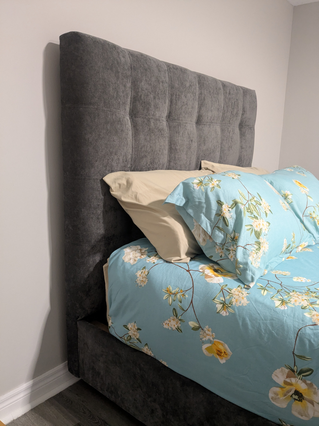 Rosemount Upholstered Bed Frame - Grey, Double size - photo 2
