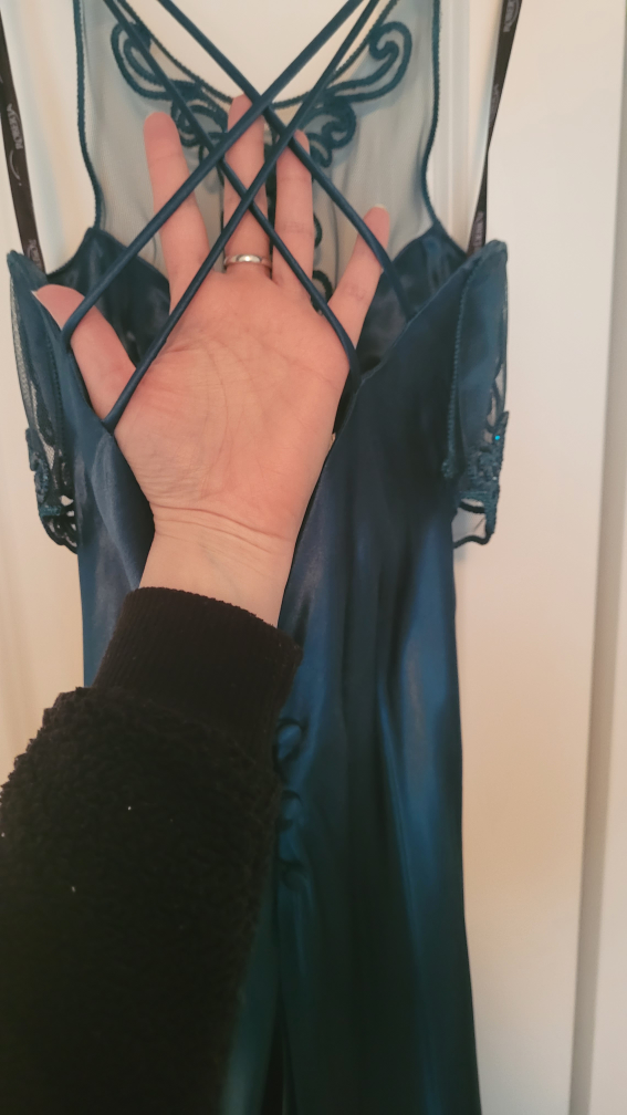 Gorgeous Teal Beaded Evening Gown - photo 3