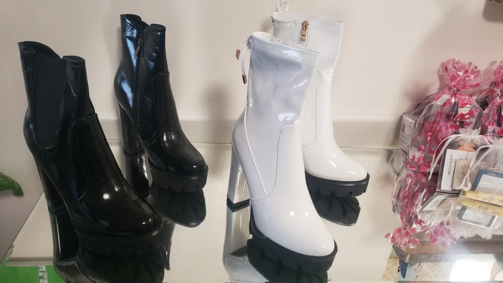 Brand new Women's High Heel Leather Boots White And Black image indicator(4)
