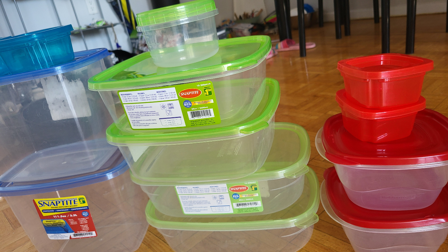 Assorted Snapware & Other Plastic Food Containers - photo 3