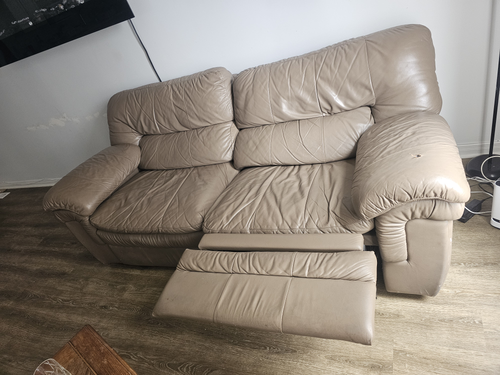 Recliner Sofa - Beige Leather - photo 3