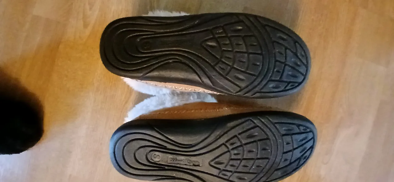 Cozy Faux Fur-Lined Slippers size small image indicator(2)