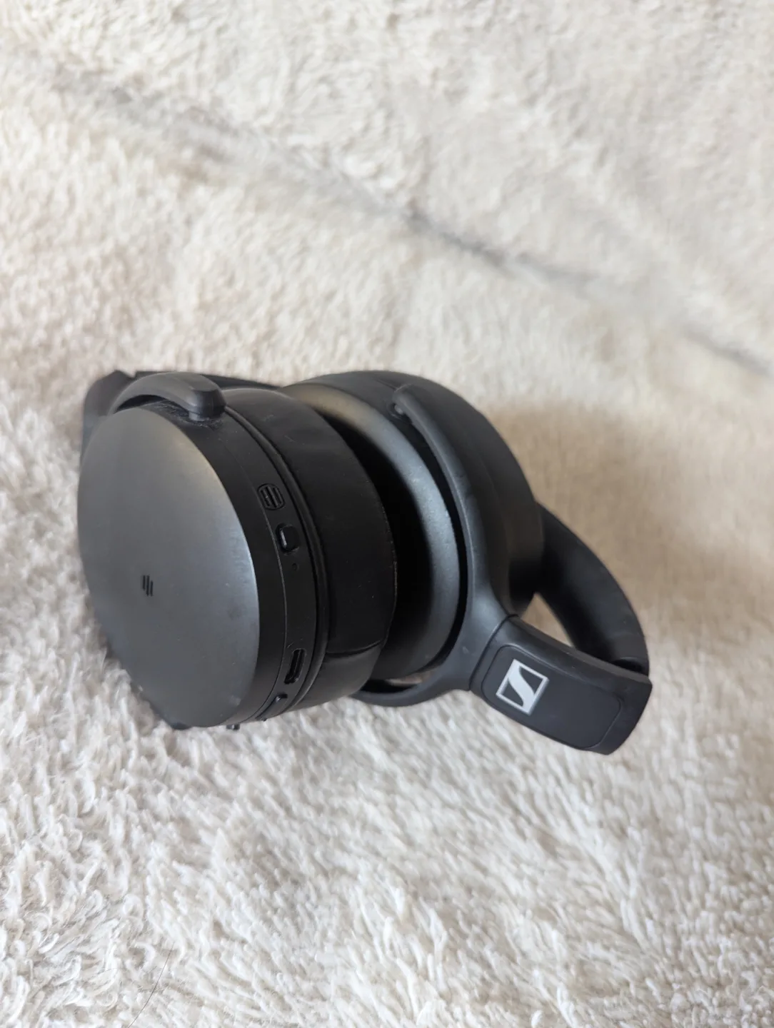 Sennheiser Momentum 3 Wireless Noise-Cancelling Headphones image indicator(3)