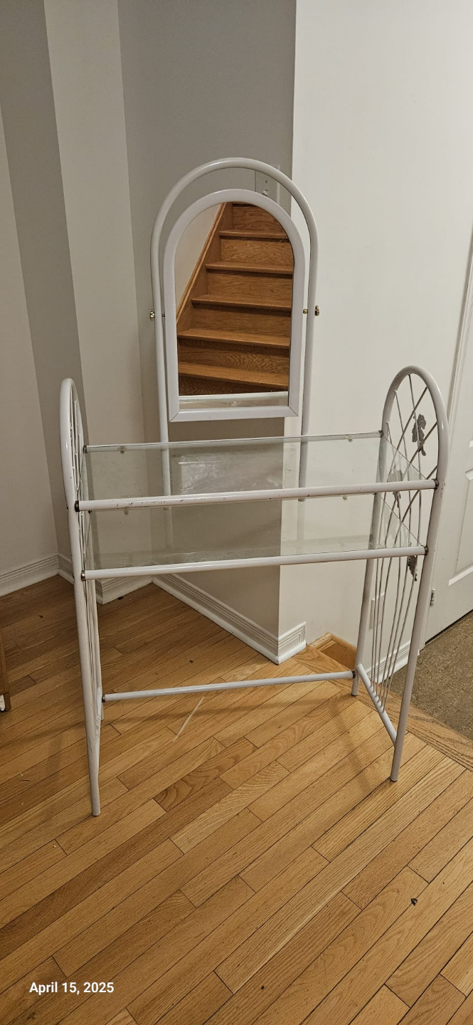 White metal dresser with attached mirror - photo 2