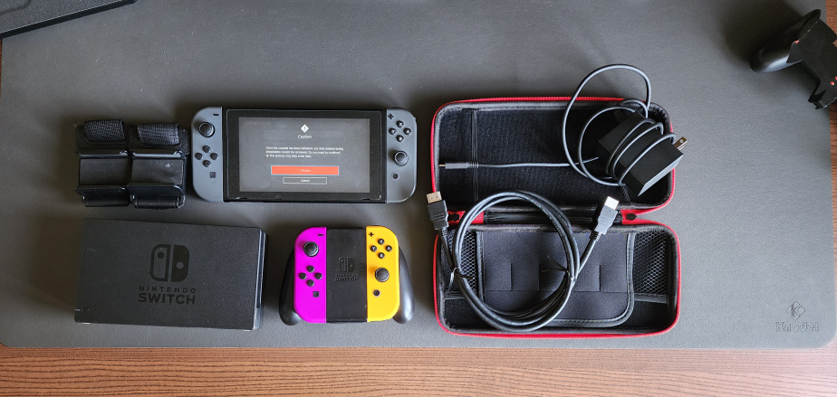 Nintendo Switch Console Bundle  lot - photo 2