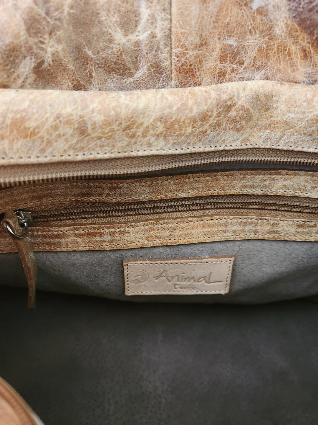 PYTHON Snakeskin Leather Handbag with Certificate image indicator(3)