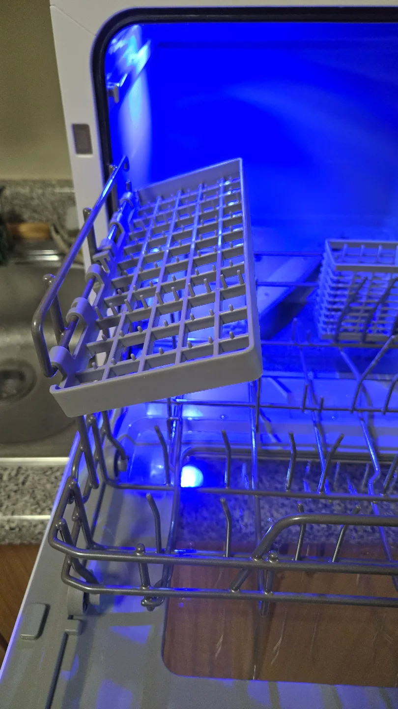 Ecozy DW-CT200A Countertop Dishwasher (Moving Sale) image indicator(9)