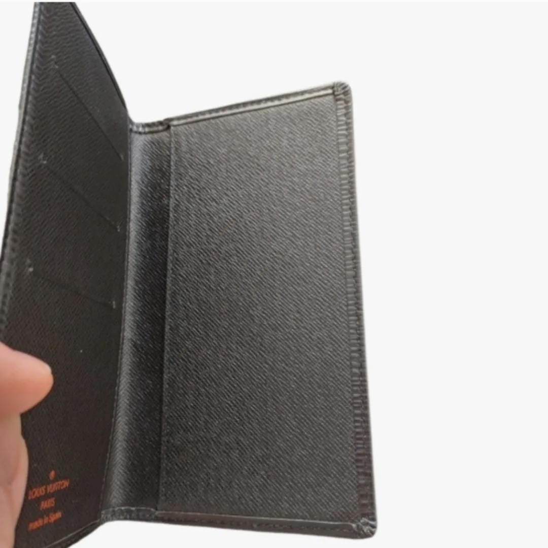 Louis Vuitton Epi Leather Passport Long Wallet image indicator(9)