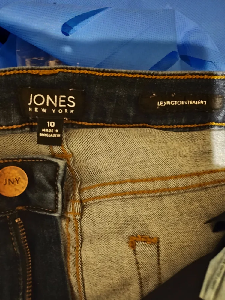 Jones New York Lexington Straight Jeans - Size 10 image indicator(2)