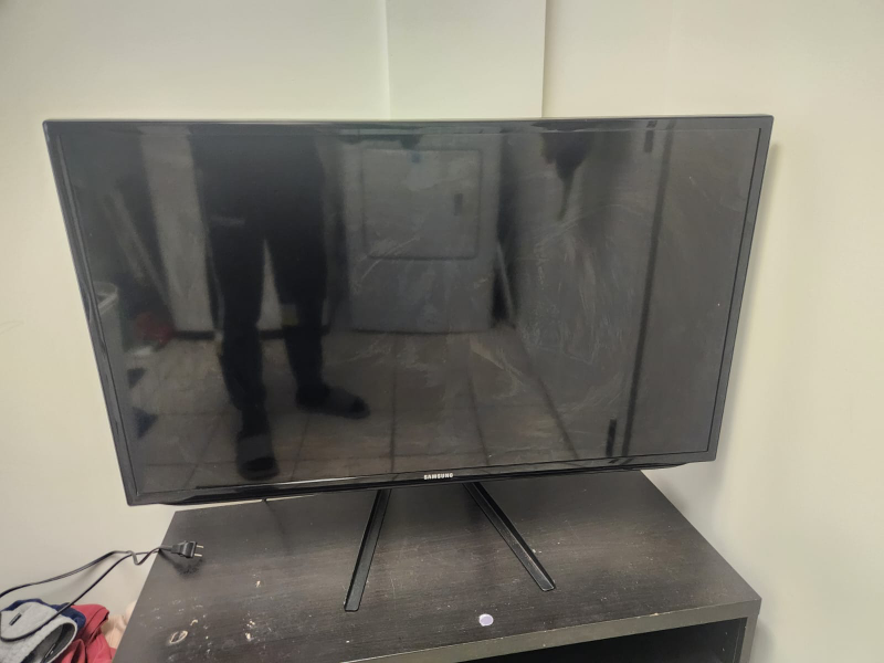Samsung UN40H5203 40-inch Smart LED TV - photo 3