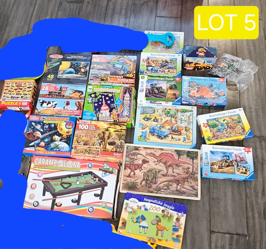Huge Lot of Children's Toys and Puzzles image indicator(2)