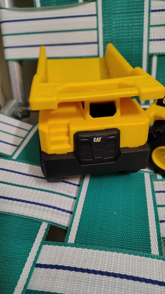 CAT Construction Toy Set image indicator(3)