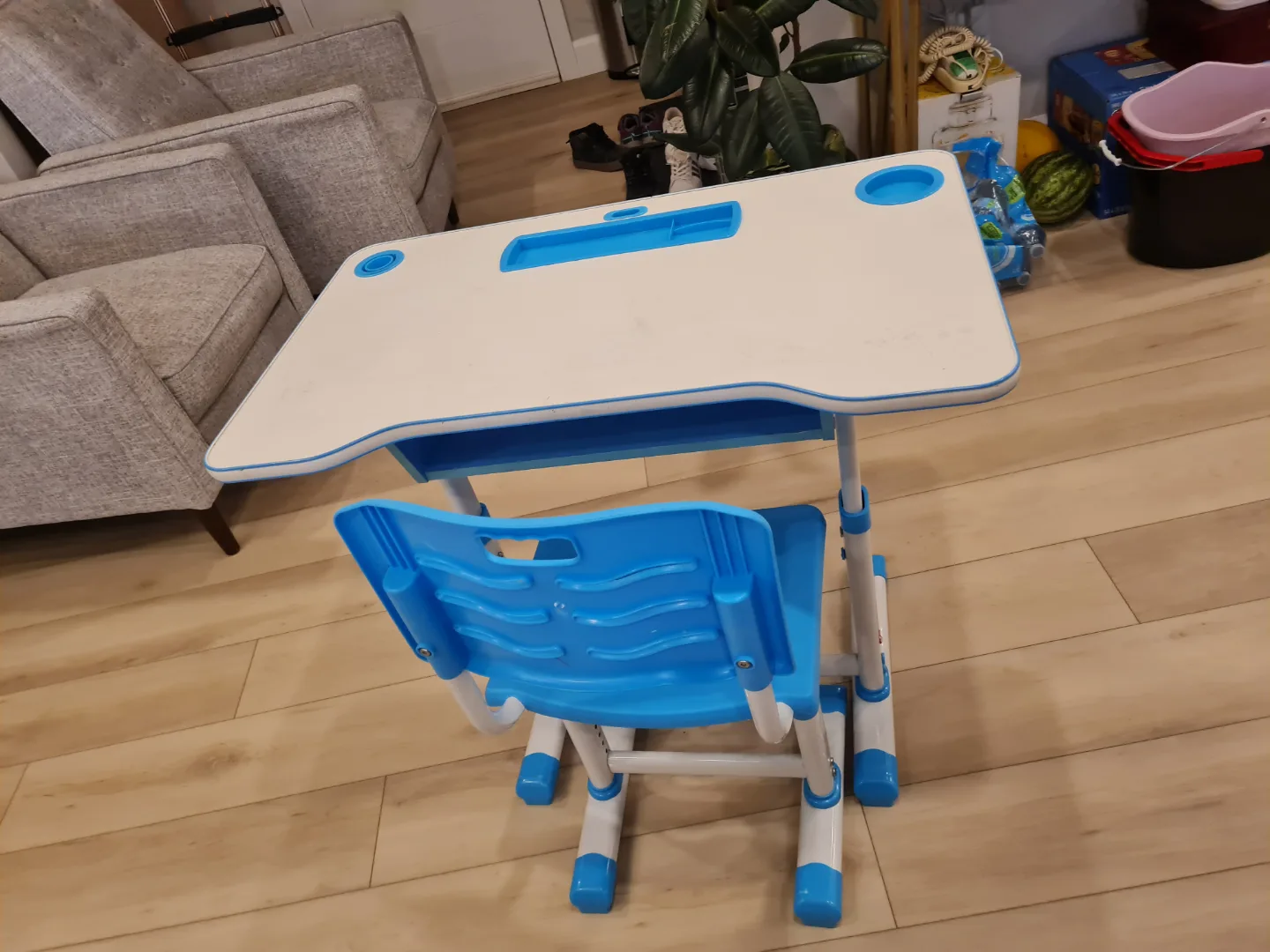 #freecycle Adjustable Study Desk and Chair Set - image indicator(2)