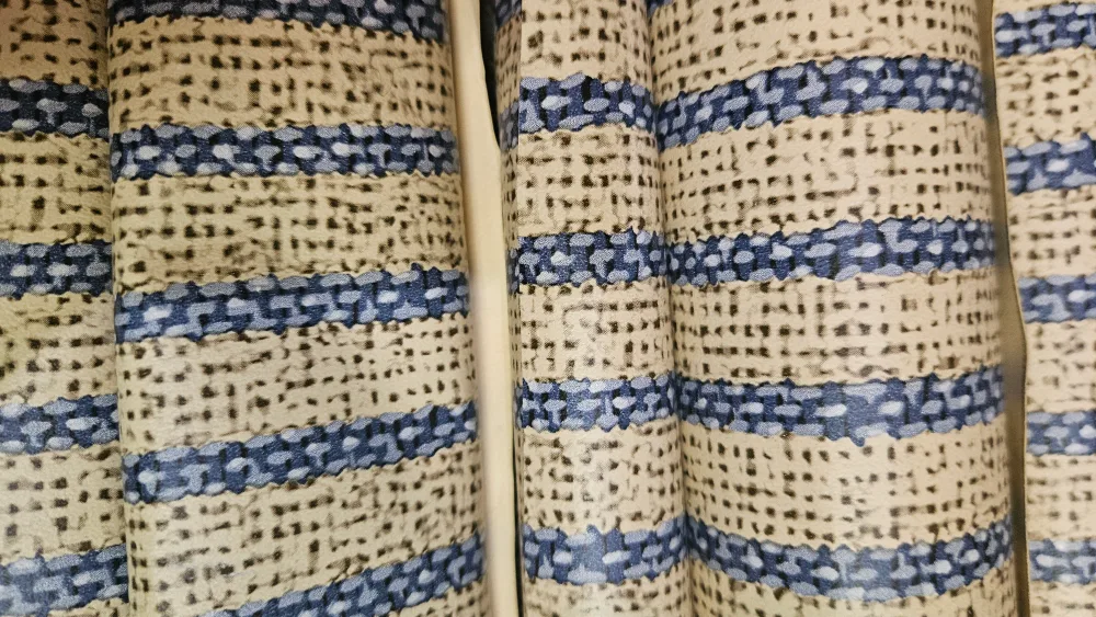 Blue and Beige Striped Wallpaper Rolls image indicator(3)