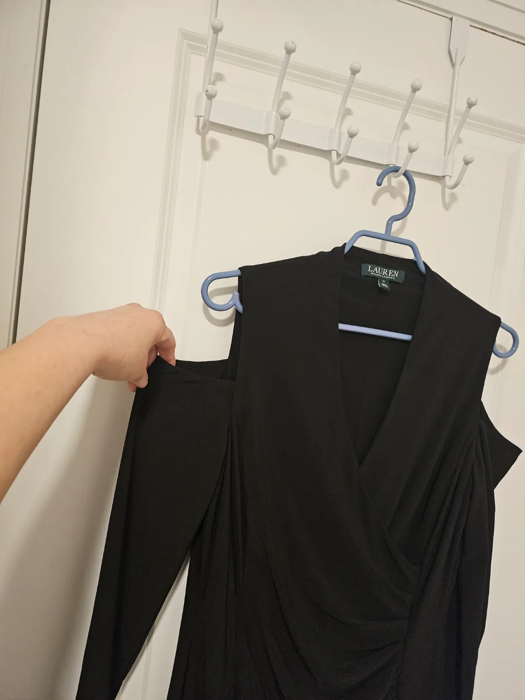 Lauren Ralph Lauren Black Cold Shoulder Dress image indicator(3)