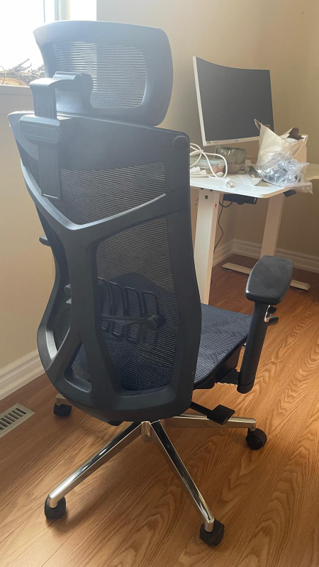 BRAND NEW Ergonomic Black Mesh Office Chair with Headrest - photo 2